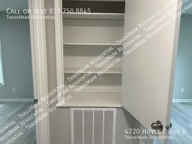 Building Photo - 4720 Hoyle Dr