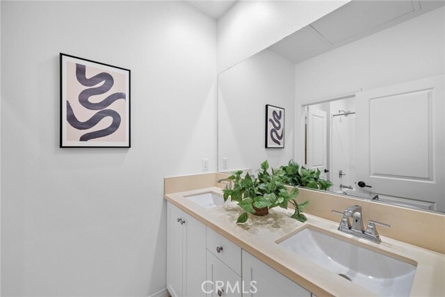 Building Photo - 111 Henson