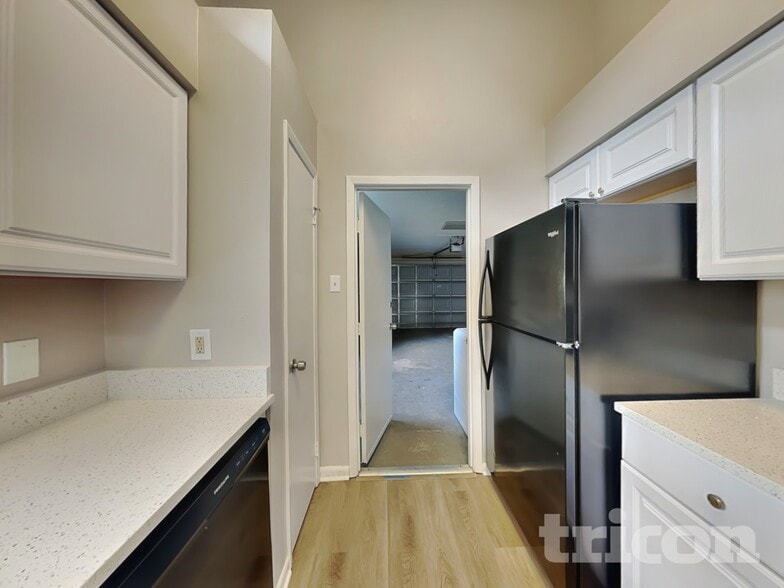 Building Photo - 1765 Tinsmith Cir