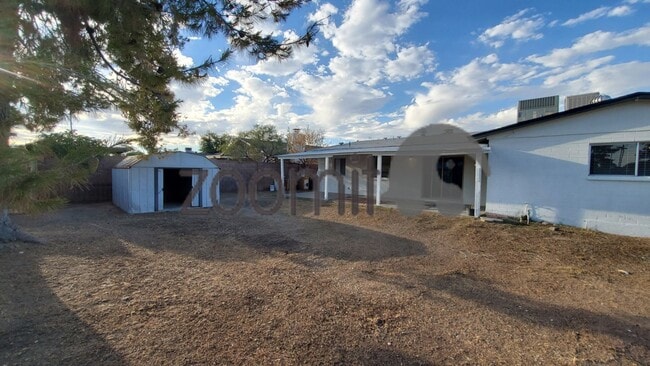 Building Photo - COOMING SOON! Beautifully upgraded house located in the vibrant city of Tempe, AZ