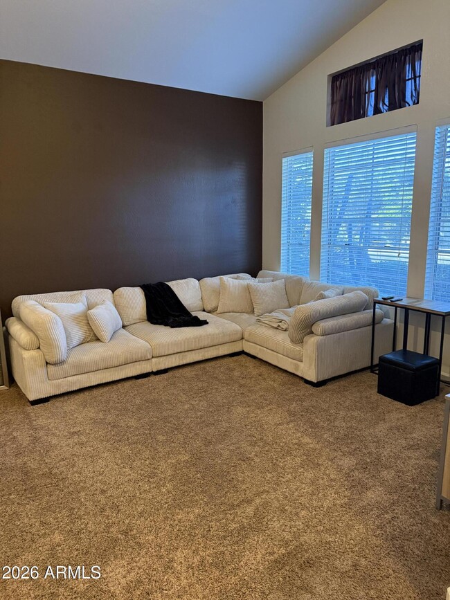 Building Photo - 4229 E Rancho Caliente Dr