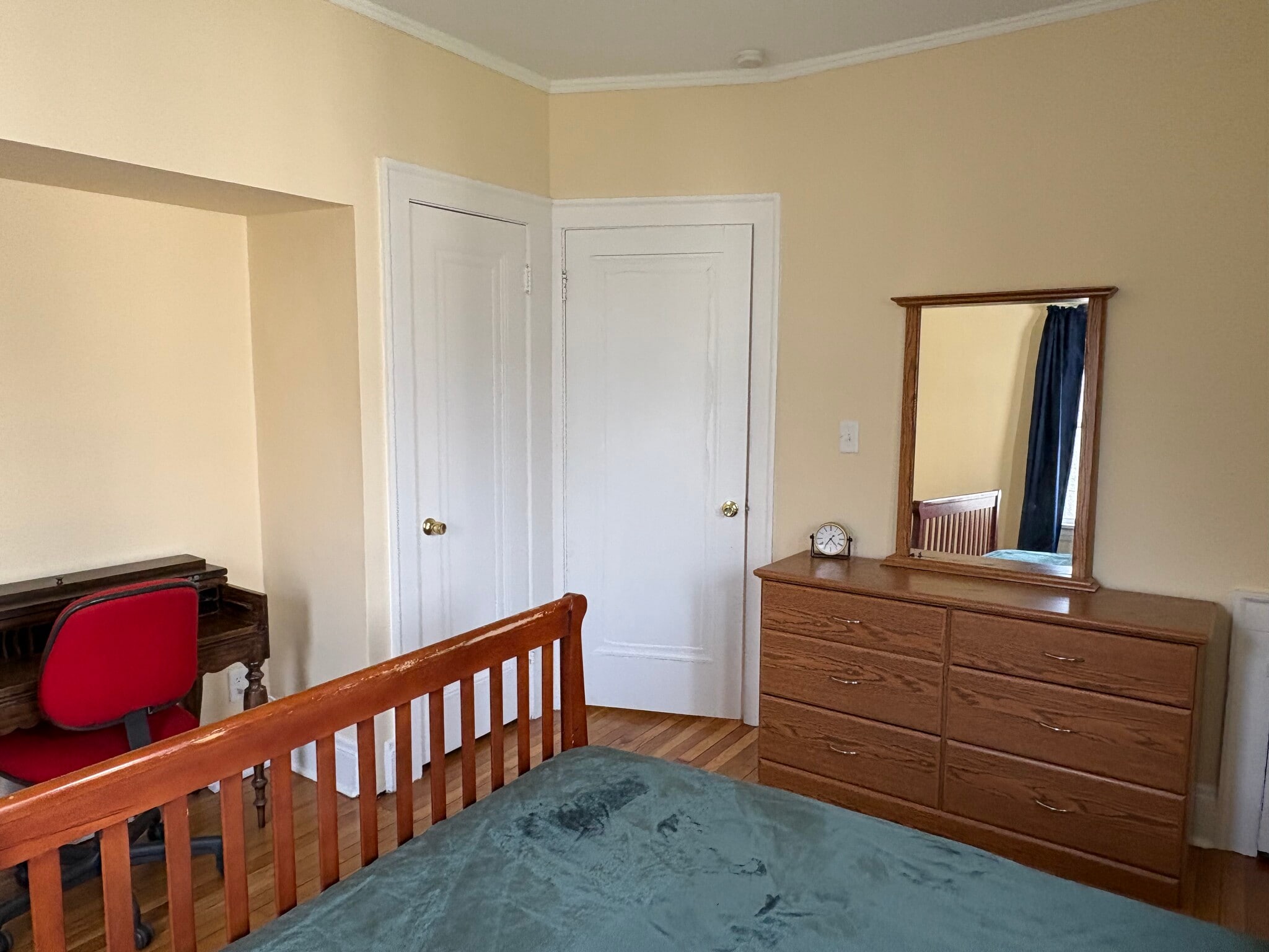 Second Bedroom - 2211 Eldred Ave