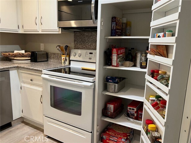 Building Photo - 2370 Via Mariposa W