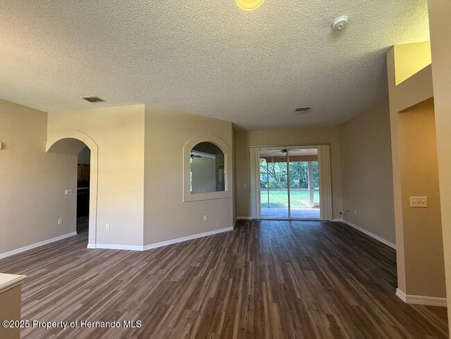 Building Photo - 3355 Abeline Rd