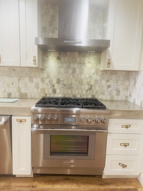 Building Photo - 4627 Rousillon Ave