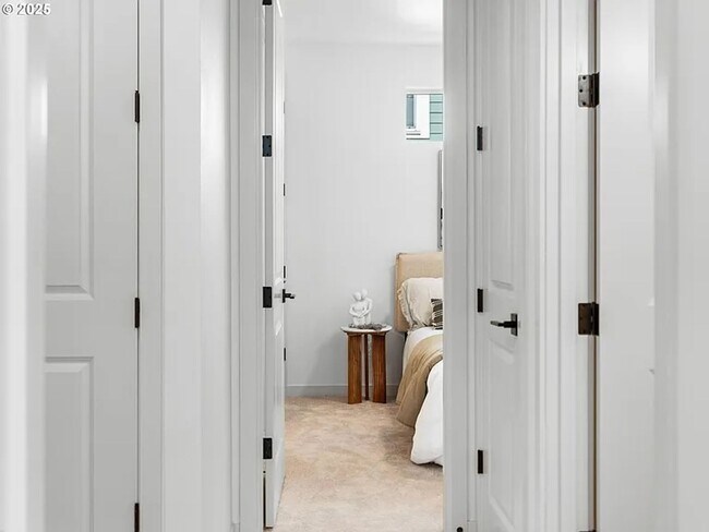 Building Photo - 1610-1612 SE Morrison St.