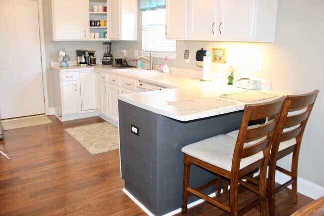 Building Photo - Beautiful 3 Bedroom 2 Bath in Sterling Heights