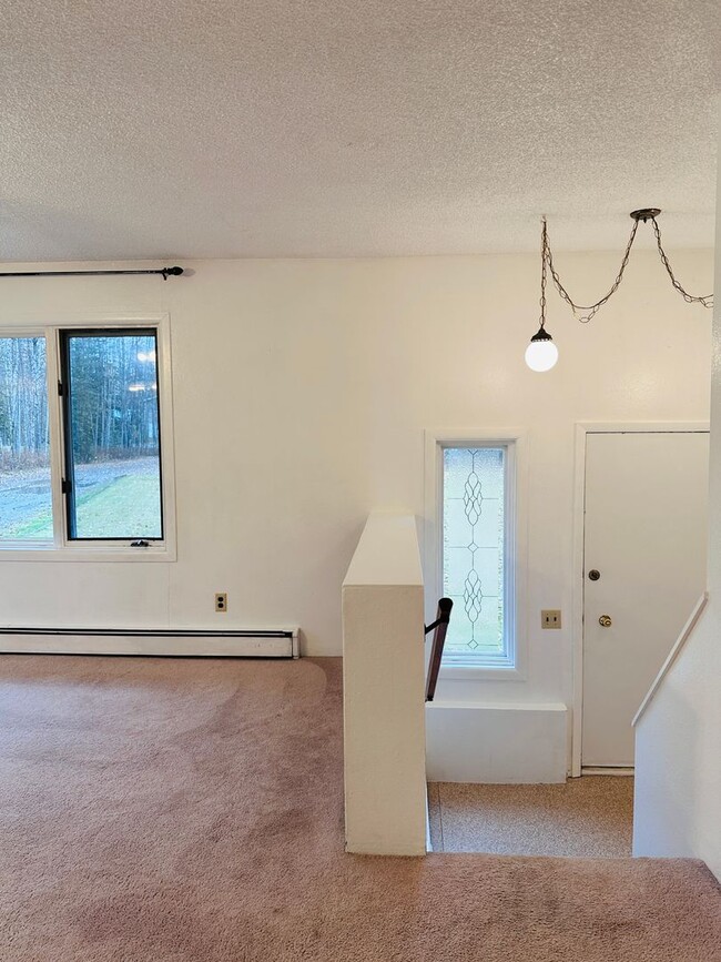 Building Photo - North Pole Home for Rent – 2BR, 1.5BA, Det...