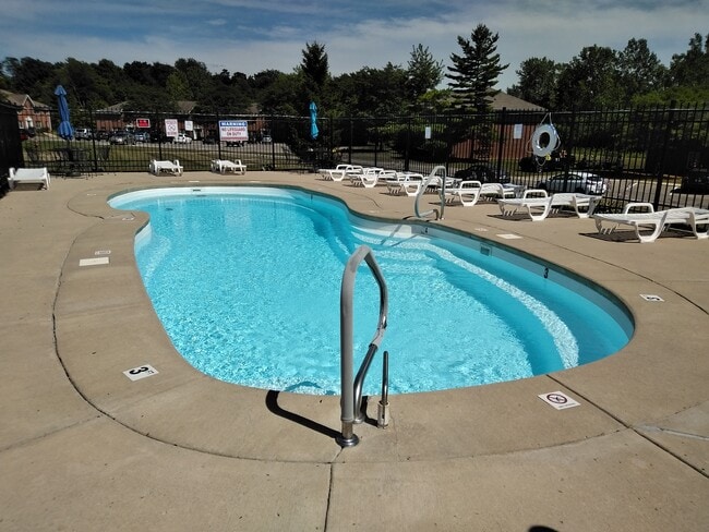 Building Photo - Ivy Green