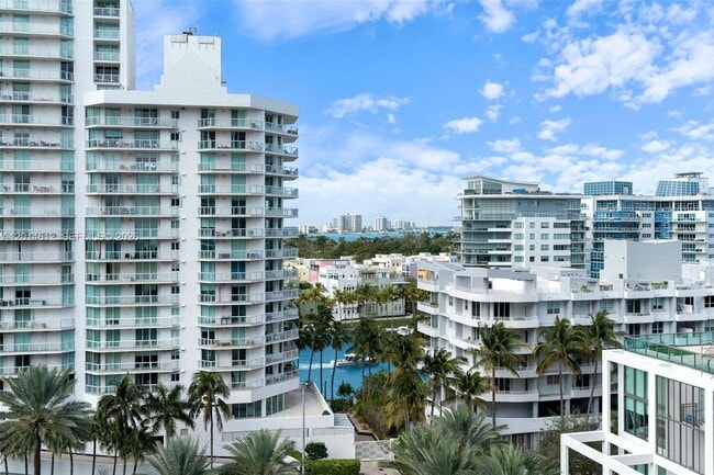 Building Photo - 5959 Collins Ave