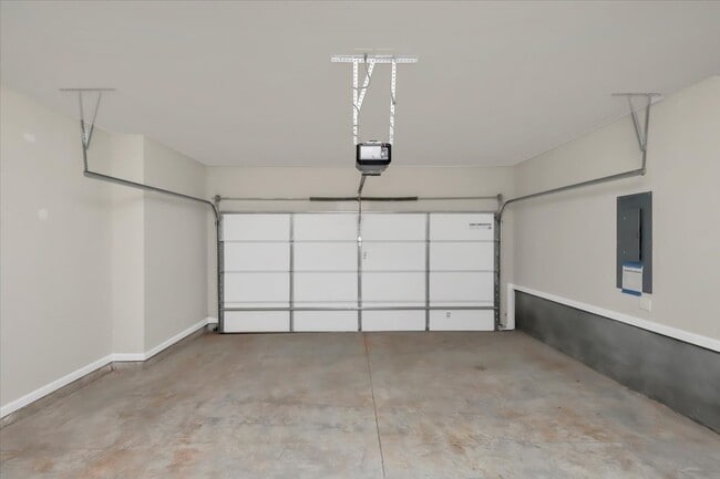 Building Photo - 136 Matson Run