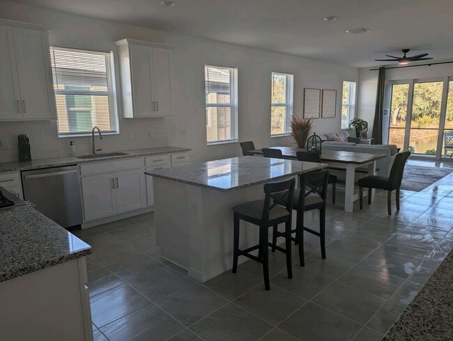 Building Photo - Lakewood Ranch Brand New Villa 2 bedroom with flex space (Office/ 3rd Bedroom)