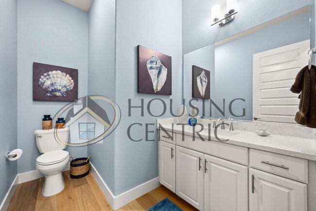 Building Photo - STUNNING Single Story Home with a Resort S...