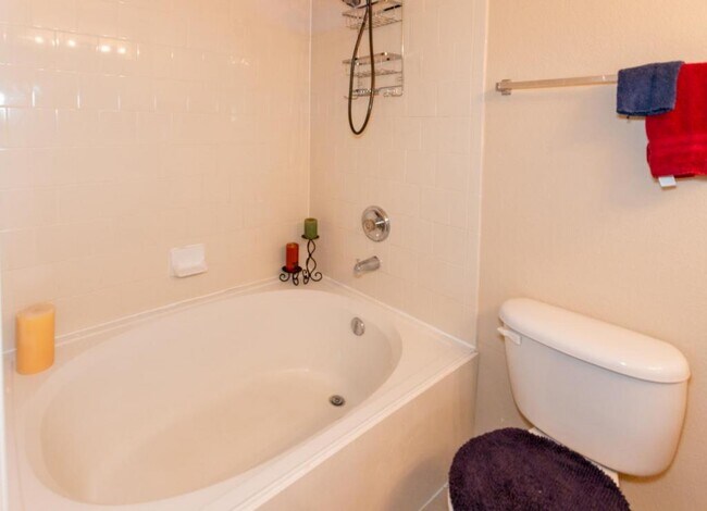 Building Photo - 3015 Marigold Drive