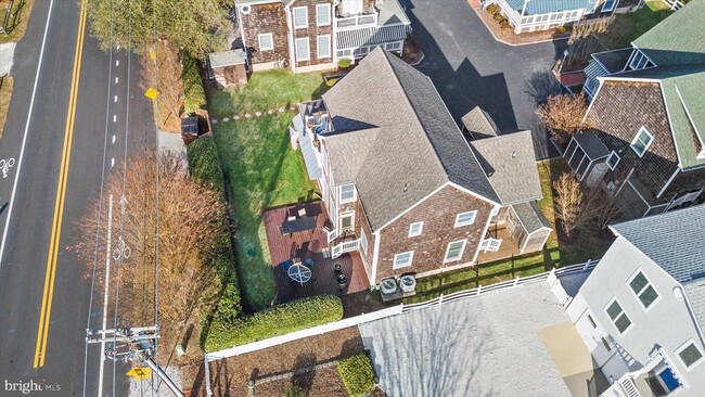 Building Photo - 330 Garfield Pkwy