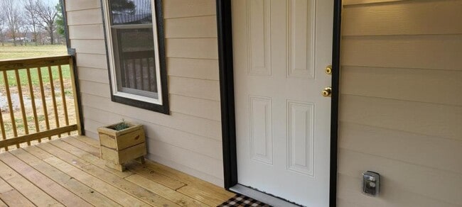 Building Photo - 8780 E Brown Rd