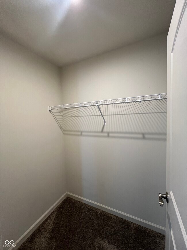 Building Photo - 5374 Noble Crossing Pkwy W