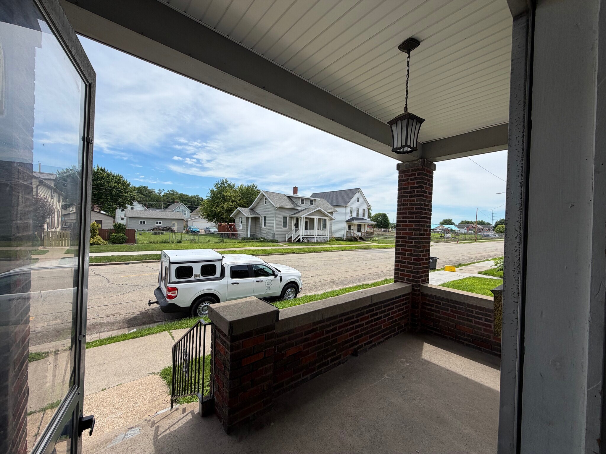 Front Porch - 2515 Jackson St