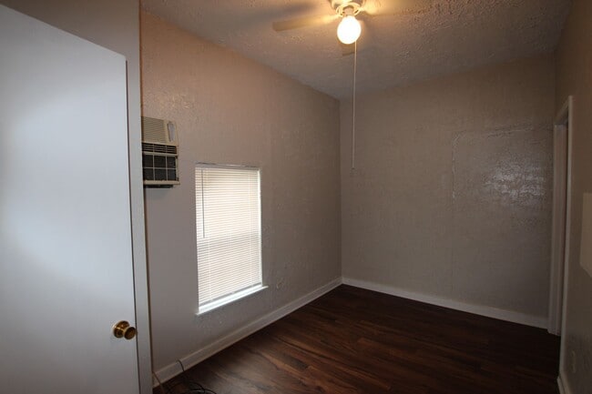 Building Photo - Coming Soon! Cozy 1 Bedroom, 1 Bath in Tyler!