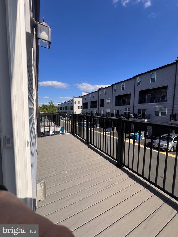 Building Photo - 44625 Wolfhound Sq