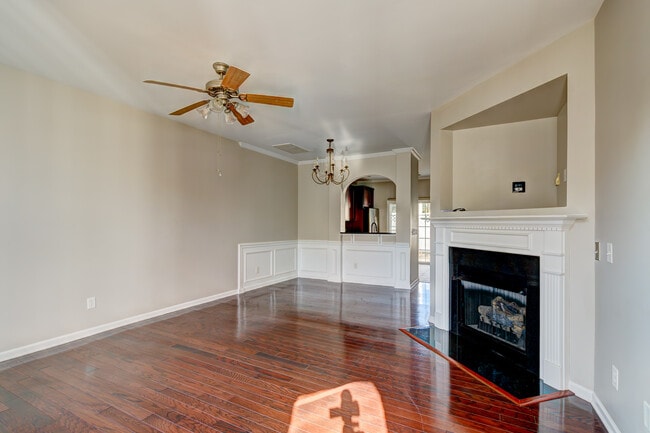 Building Photo - 417 River Park Road