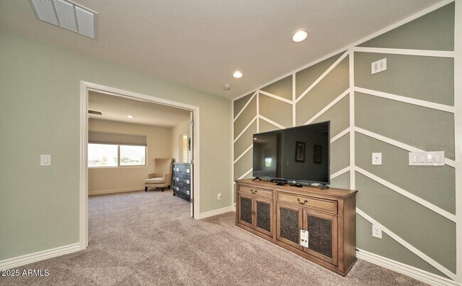 Building Photo - 2415 E Runaway Bay Pl