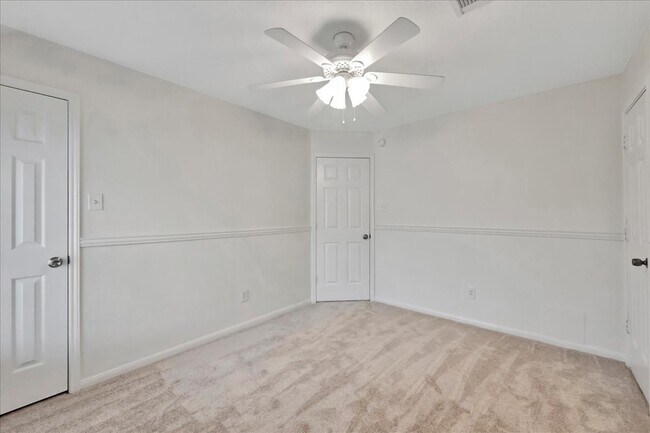 Building Photo - 14010 Hazel Ridge Ct