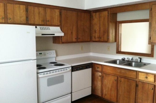 Building Photo - 2 Bedroom Duplex Townhouse off Wards Ferry Road