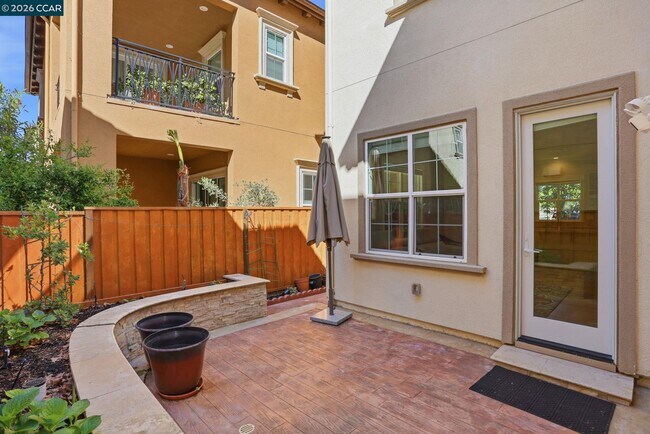 Building Photo - 5043 Ivy Leaf Springs Rd