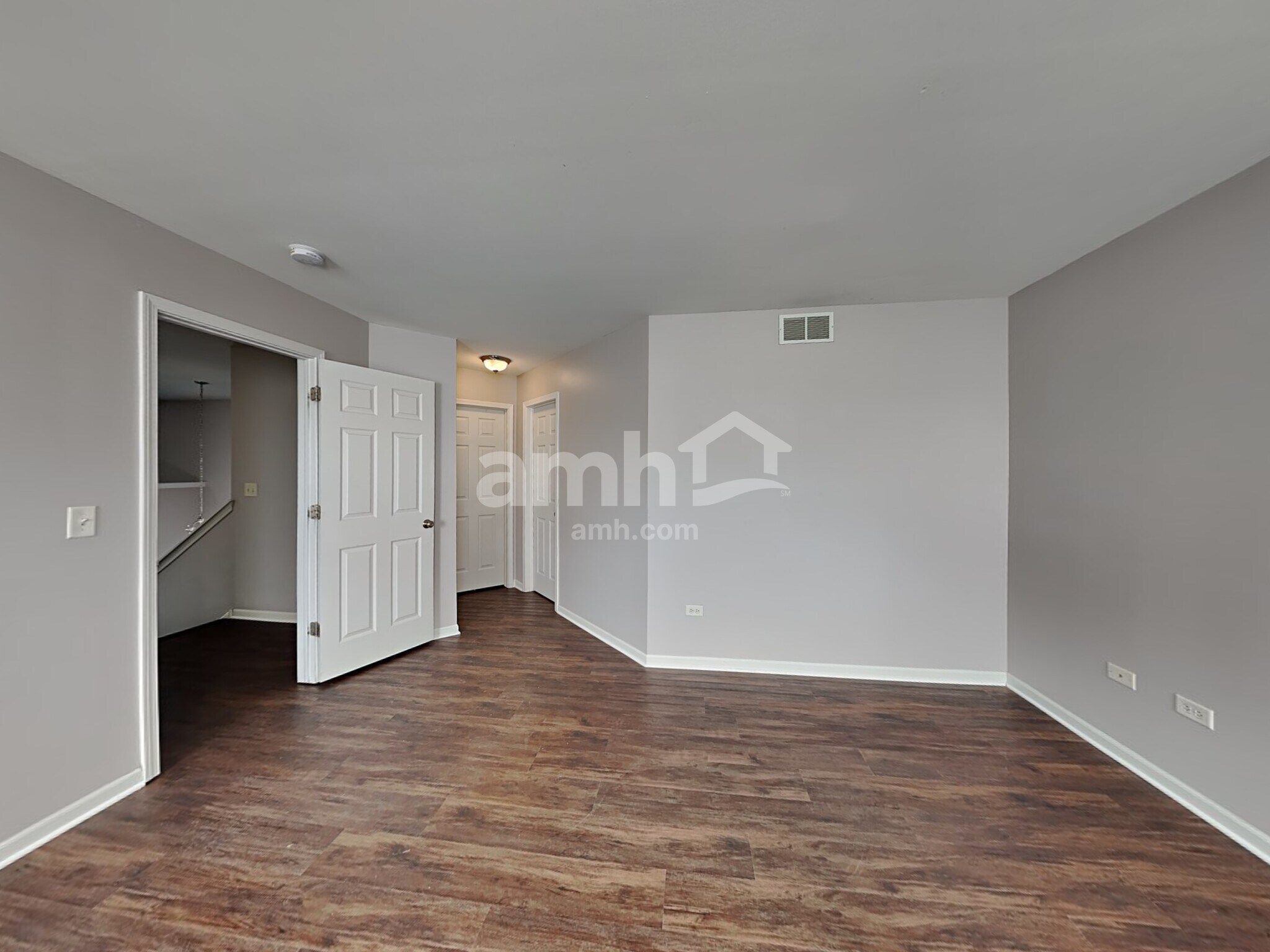 Building Photo - 3910 Stockton Dr