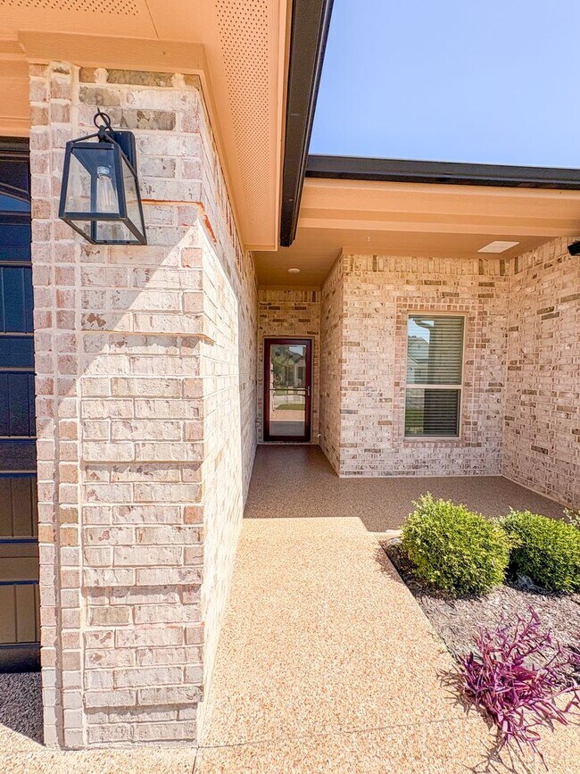 Building Photo - 5524 Black Horse