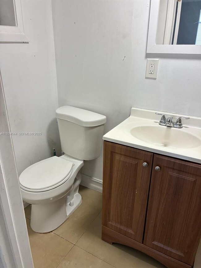 Building Photo - 3003 NW 45th St