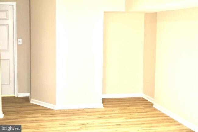 Building Photo - 147 Deacon Rd