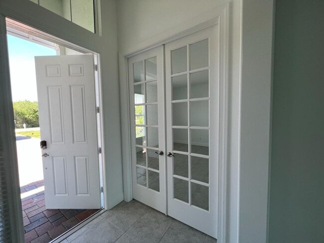 Building Photo - This Charming Brand-New Home is a 4/3 with...