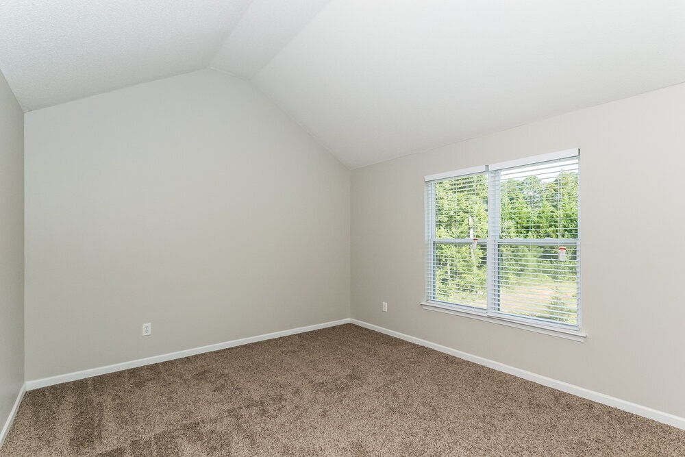 Building Photo - 412 Peterson Dr