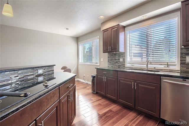 Building Photo - 5062 E Cherry Creek S Dr