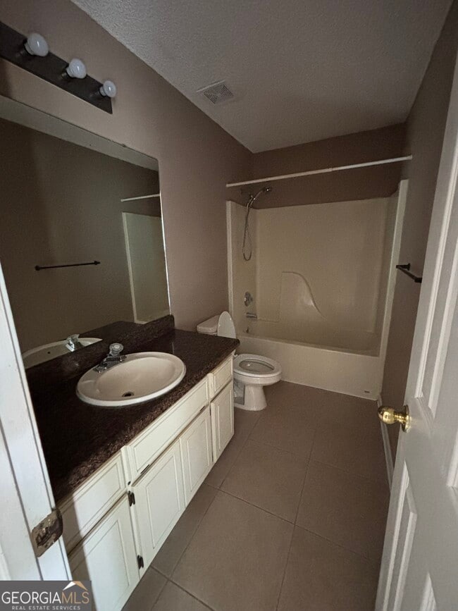 Building Photo - 183 Talbot Ct