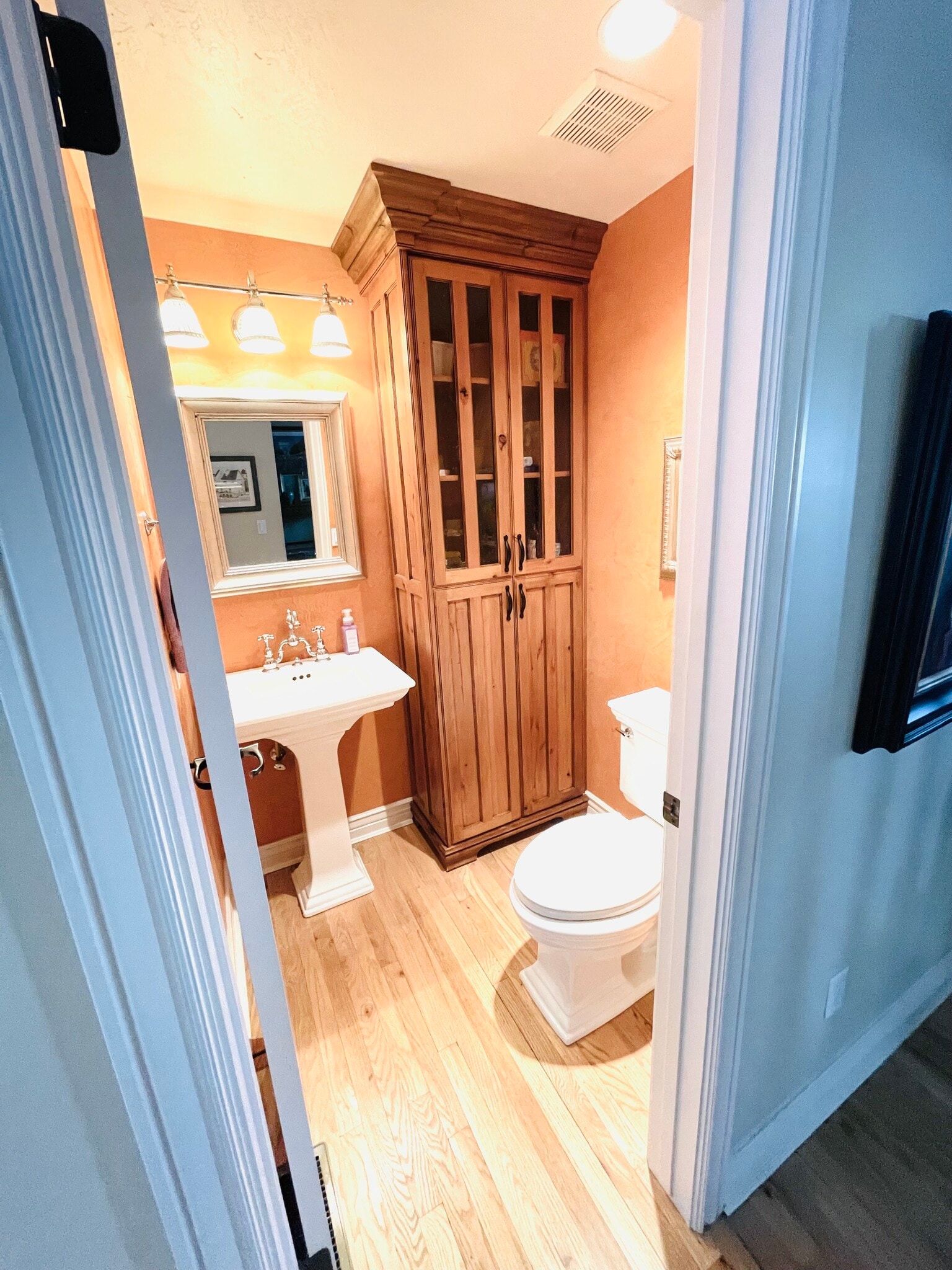 Building Photo - 9751 S Old Ranch Pl