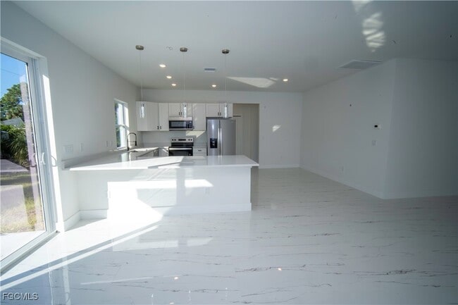 Building Photo - 18141 Wintergarden Ave