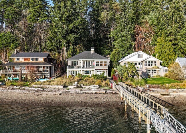 Building Photo - Impeccable Low Bank Bainbridge Waterfront Home with Private Dock