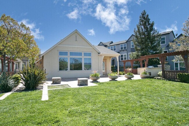 Building Photo - 3655 Branding Iron Pl