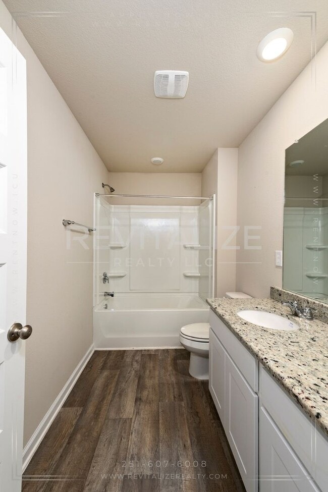 Building Photo - Stunning 2-Story 4 BD 2.5 BA House in Span...