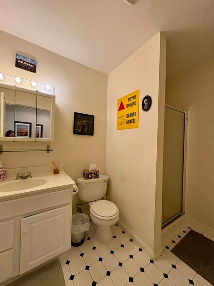 Building Photo - 20 Cameron St