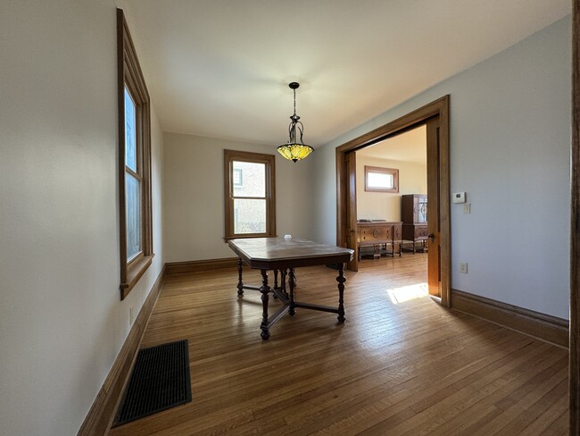 Dining Room - 951 Oxford St