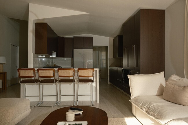 Building Photo - 53675 Avenida Martinez