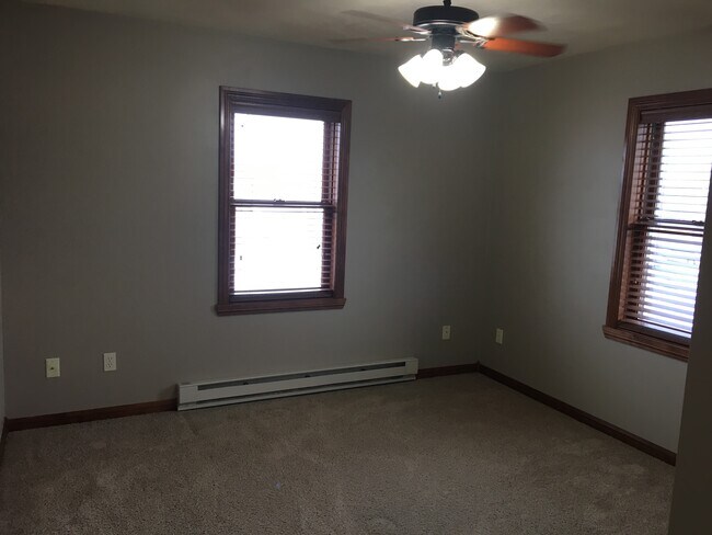 Building Photo - 1053 W Florida Ave