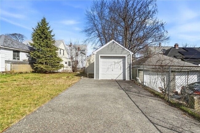 Building Photo - 1169 Chalkstone Ave