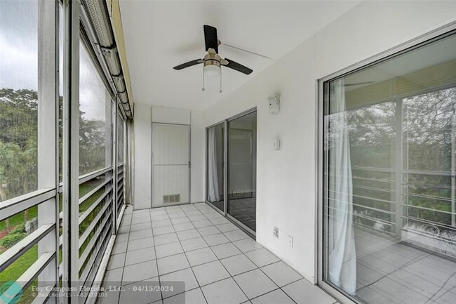 Building Photo - 4401 Martinique Ct