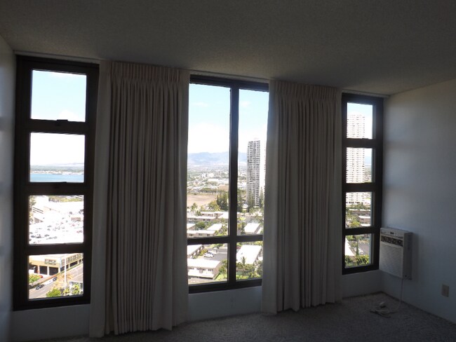 Building Photo - 98-402-402 Koauka Loop