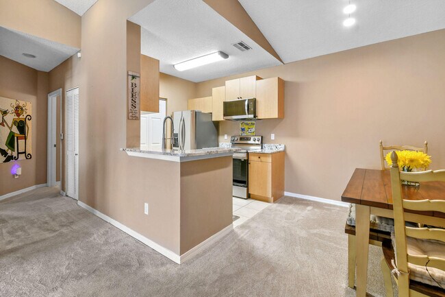 Building Photo - 10354 Fox Trail Rd S